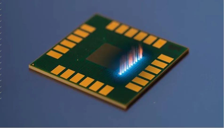 可持续高效的微加工解决方案——用高能、大功率、纳秒紫外激光切割5G柔性PCB材料